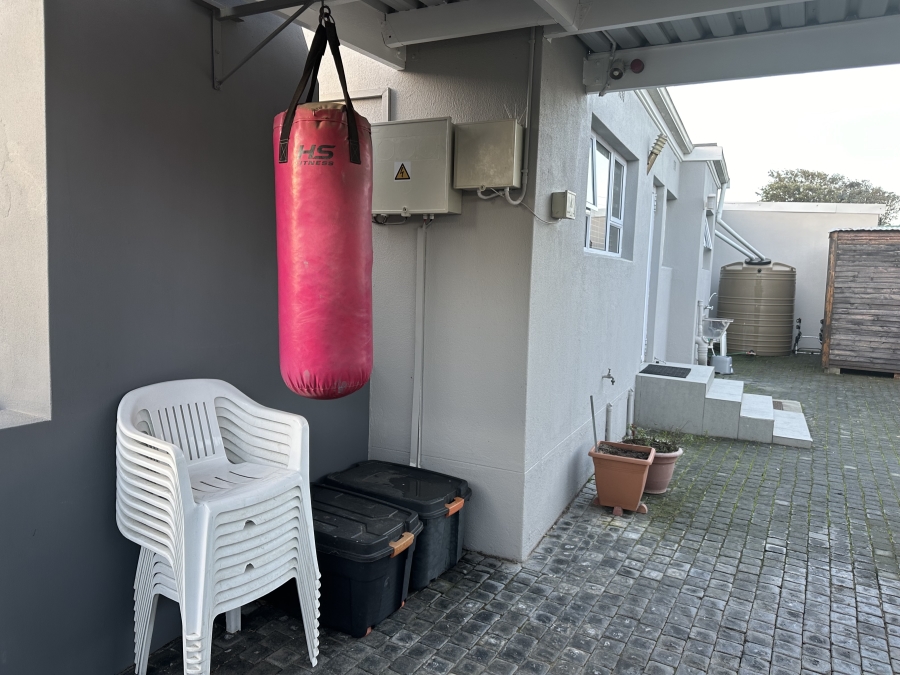 To Let 3 Bedroom Property for Rent in Plumstead Western Cape